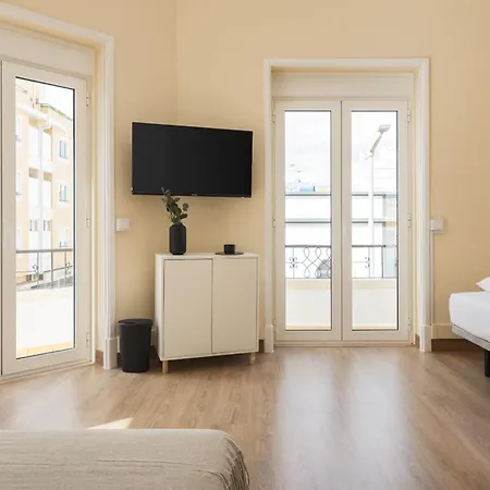 By Hd Guest house *