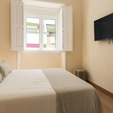 By Hd Guest house *